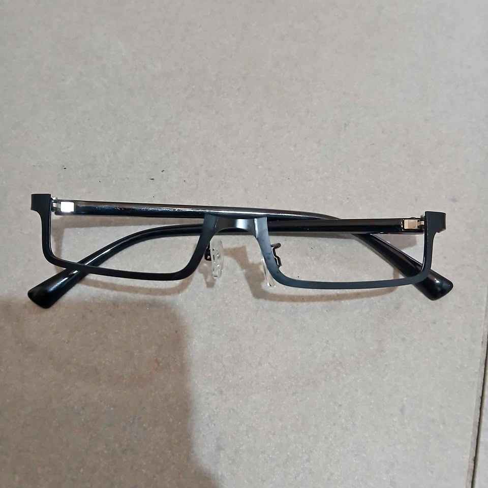 ⚽ Black Metal Frame glasses