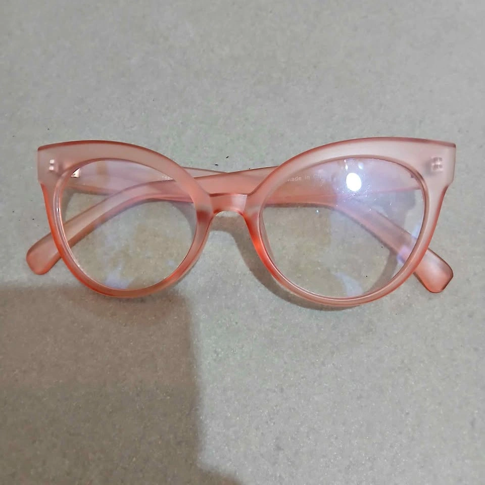 ⚽ Pink Cat Eye Glasses