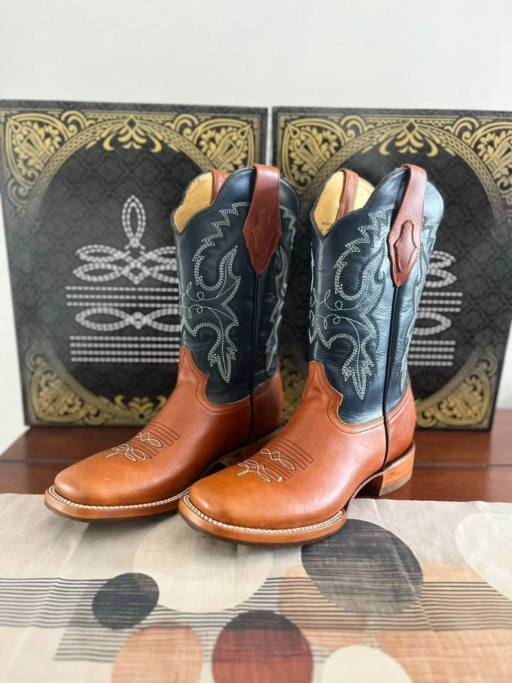 Men’s Western Boots & Belt Combo - photo 2