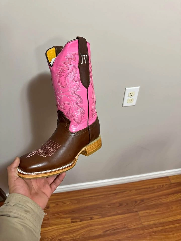 Women’s Cowboy Boots – Size 8 US – Genuine Leather