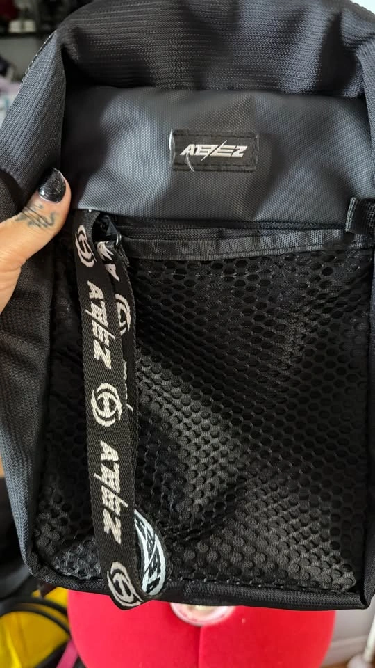 ATEEZ Lightiny sling bag from The Fellowship: Break The Wall - photo 3