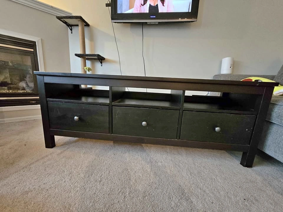 3 drawer TV/Entertainment Stand