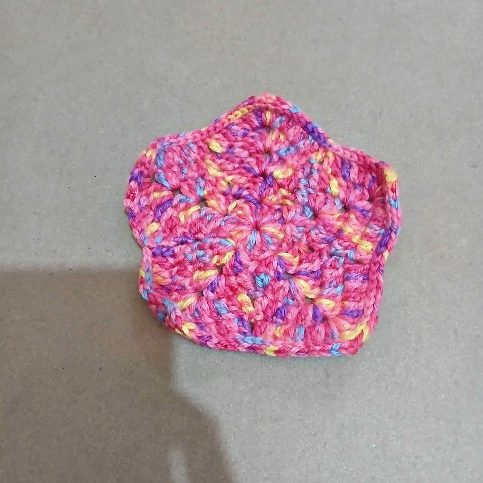 ⚽ Handmade Crochet Star Coaster Pink Swirl