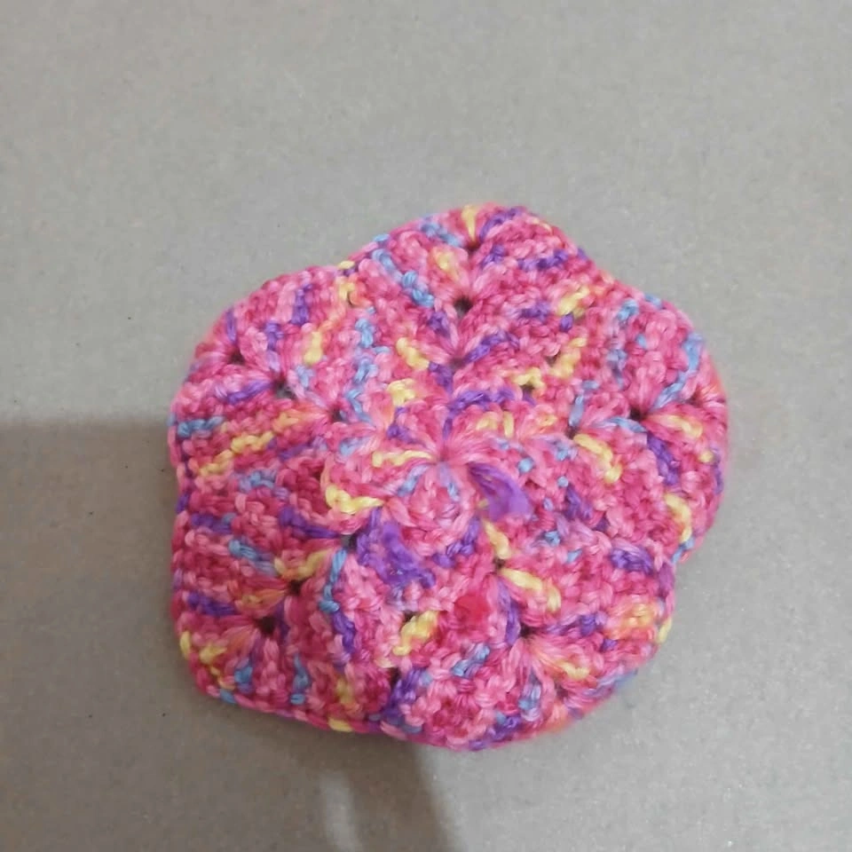 ⚽ Handmade Crochet Star Coaster Pink Swirl - photo 2