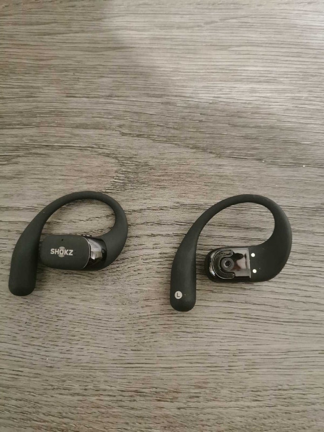 Shokz Openfit 2 earbuds - photo 3