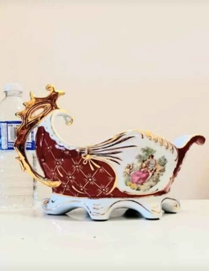 Hand Painted Limoges Royal Porcelain Bonboniere image indicator(3)