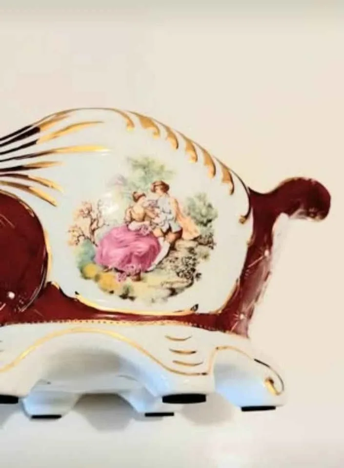 Hand Painted Limoges Royal Porcelain Bonboniere image indicator(9)