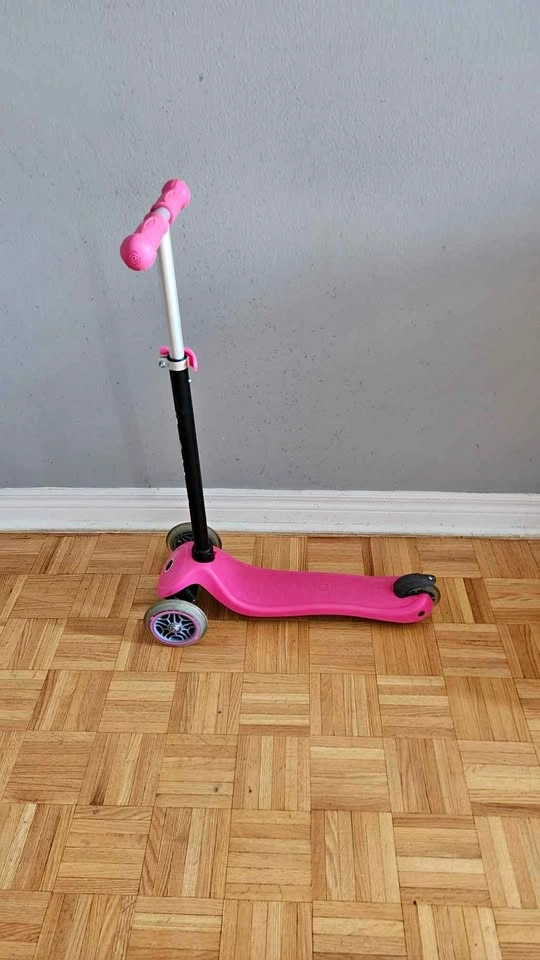 Globber 3-Wheel Kids Kick Scooter