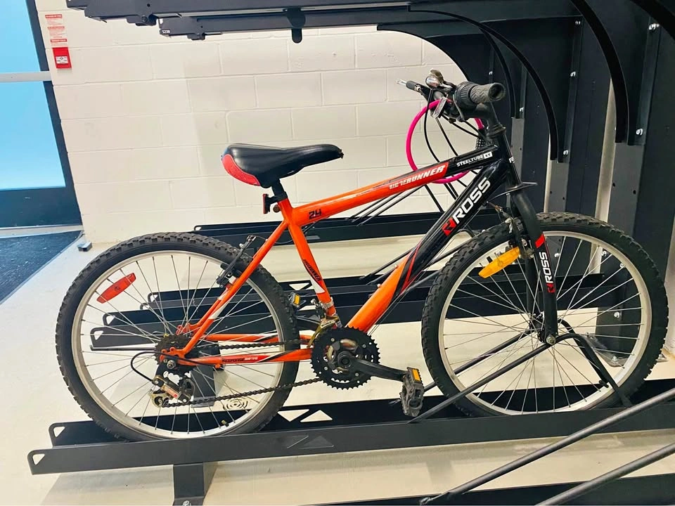 Ross Ridge Runner Mountain Bike Youth with lock
