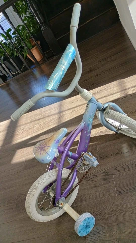 Girls' Bicycle for Ages 2-4 - photo 3