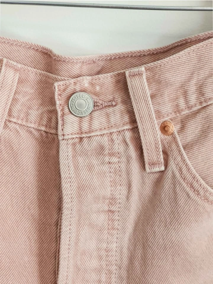 NWOT Levis 501 Original Pink Shorts – Size 26 Women's - photo 5