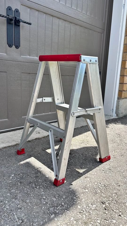 Two foot aluminum step ladder