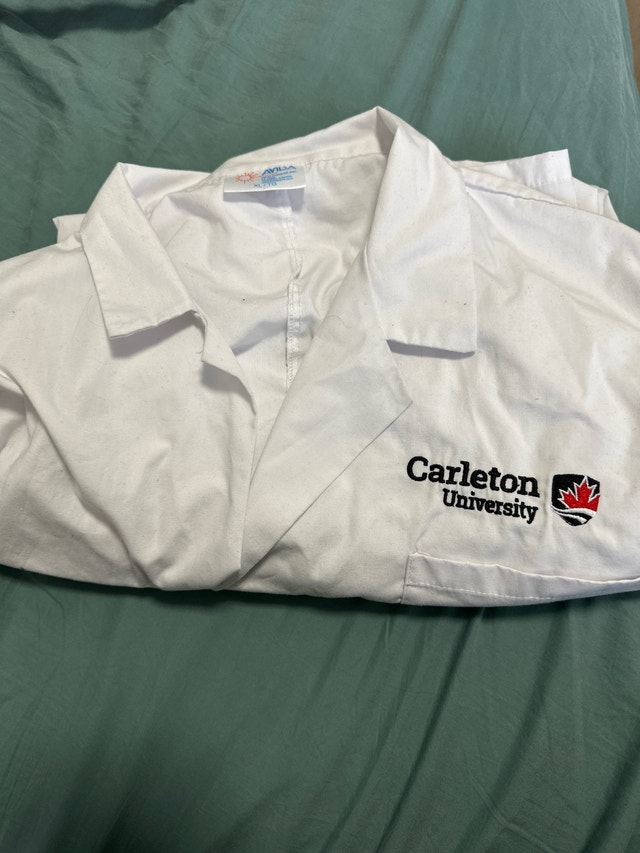 Lab coat - Carleton university