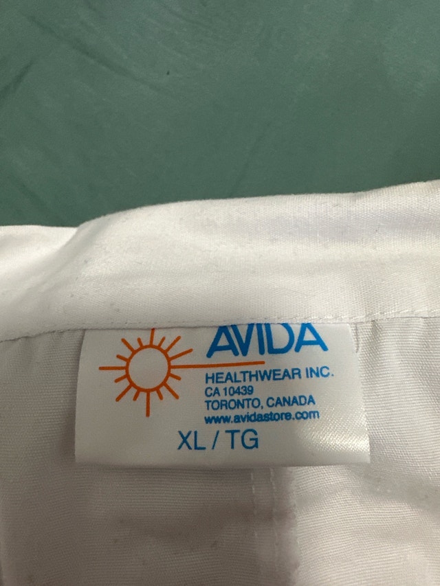 Lab coat - Carleton university - photo 2