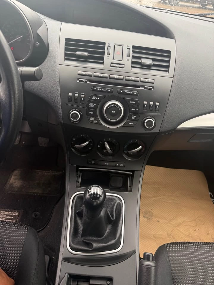2012 Mazda 3 - photo 4