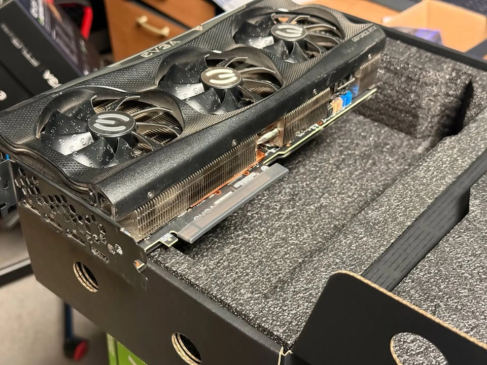 EVGA NVIDIA GeForce RTX 3080 Graphics Card 10GB - photo 2