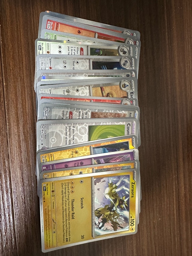 25 Brand New Authentic Holographic Pokémon Cards - photo 2