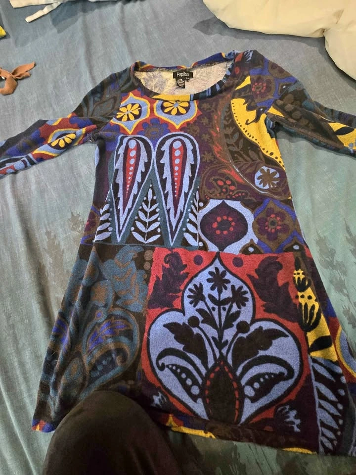 Papillon Size M Multi-Color Paisley Print Long Sleeve Dress