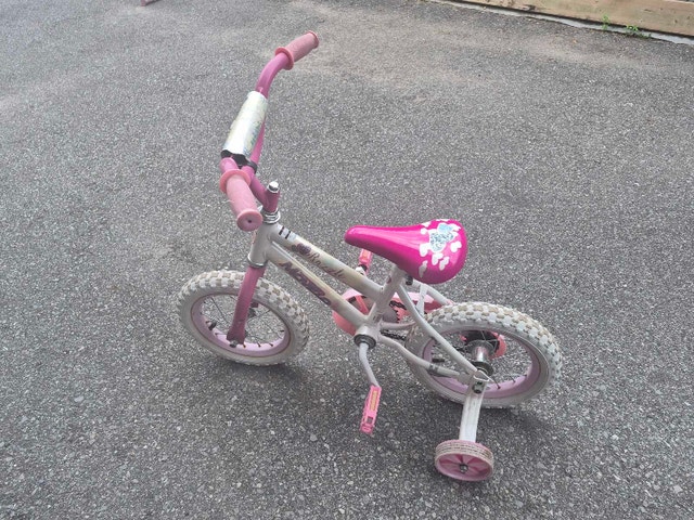 12.5" girls bike bicycle with training wheels