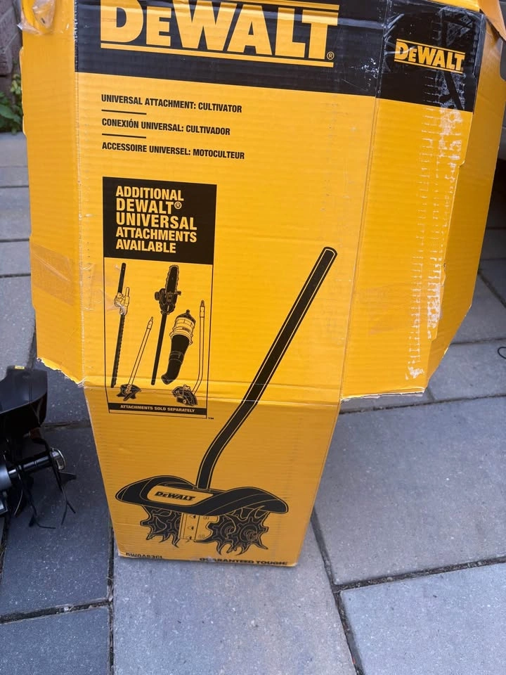 DEWALT 9" Universal Cultivator Tiller Attachment (DWOAS3CL) - photo 2