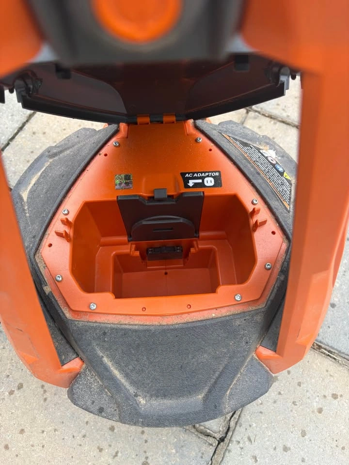 RIDGID 18V Hybrid Upright Area Light (LED Jobsite Light) - photo 2
