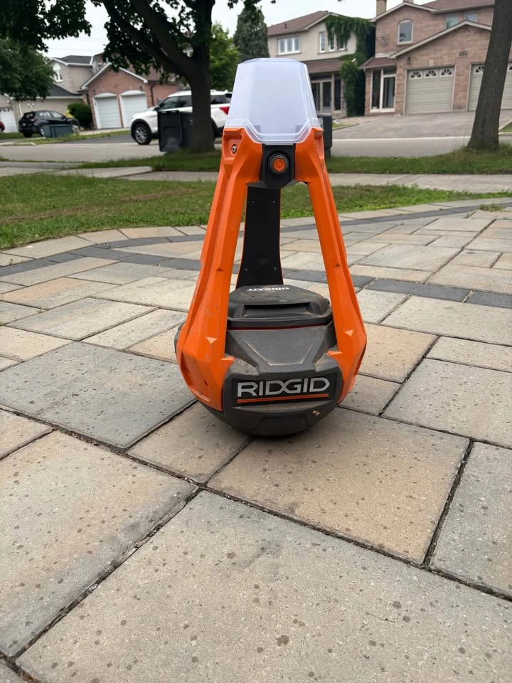 RIDGID 18V Hybrid Upright Area Light (LED Jobsite Light) - photo 4