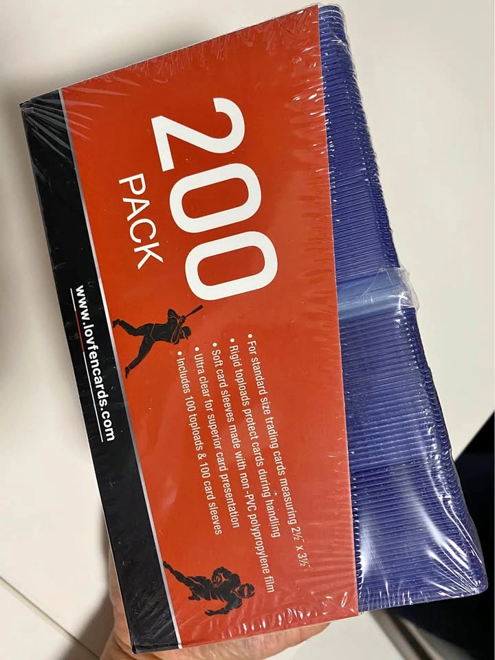 Lovfen 200 Pack Trading Card Toploaders and Sleeves
