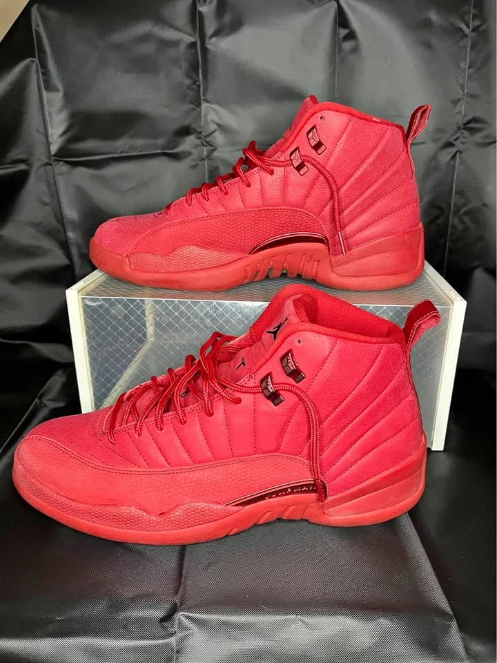 Gym Red 12s