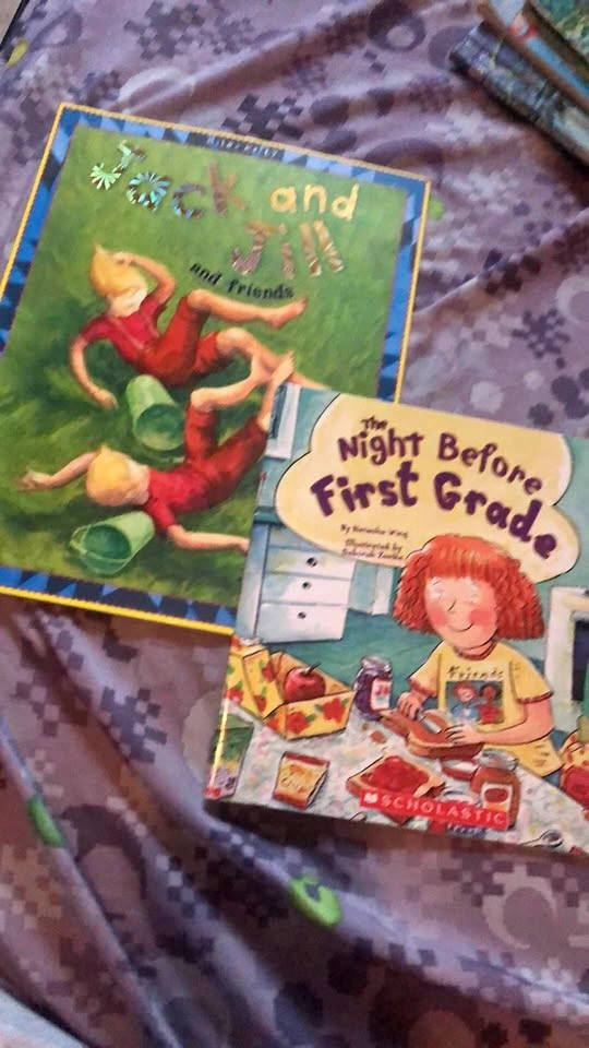 ⚽️ 2 picture books for children