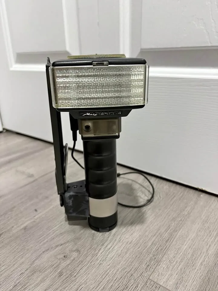Metz Mecablitz 45 CL-4 vintage photography flashlight