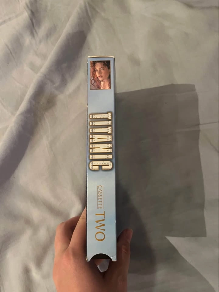 Titanic VHS Cassette 2 - photo 2