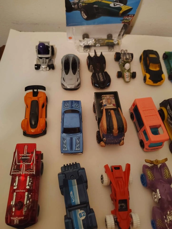 Hot Wheels Toy Car Lot - photo 3