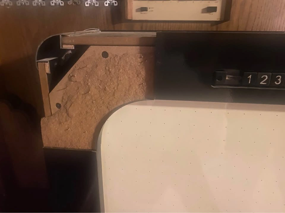 Harvard Air Hockey Table - photo 3