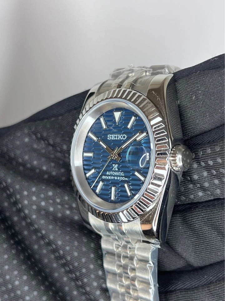 Seiko Datejust Custom NH35 Watch - photo 2