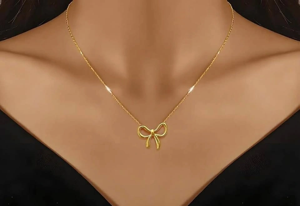 Gold Bow Necklace ✨ - photo 5