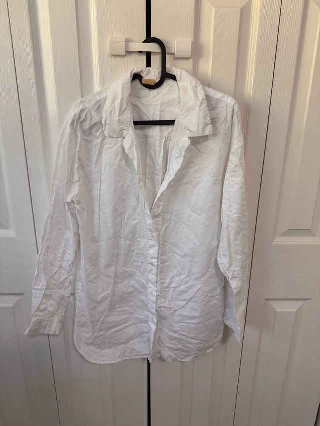 UNIQLO Women’s White Long Sleeve Button-Up Shirt - Size S - photo 2
