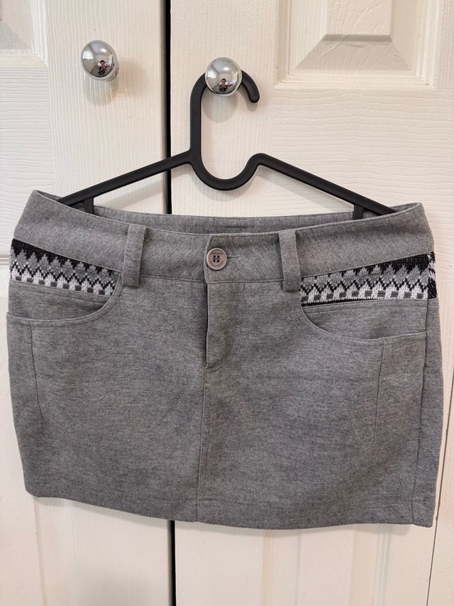 Women Skirt - photo 2