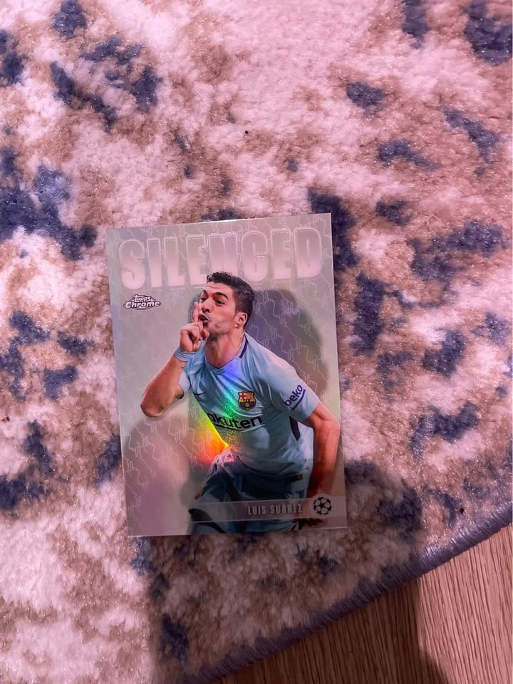 Luis Suarez Topps Chrome "Silenced" Soccer Card - Barcelona - photo 4