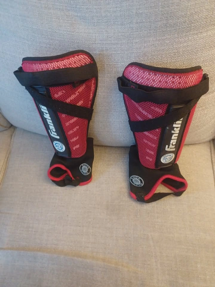 Franklin Football Shin Guards / Pads - photo 2