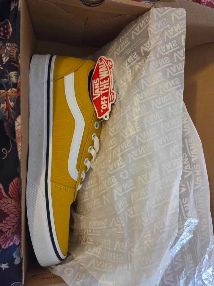 Vans Old Skool Shoes 8.5 womens - photo 2