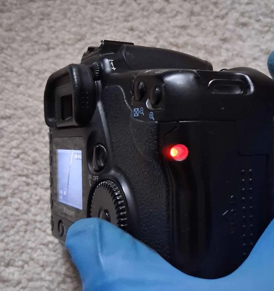 Canon EOS 10D Digital SLR Camera Body - photo 4