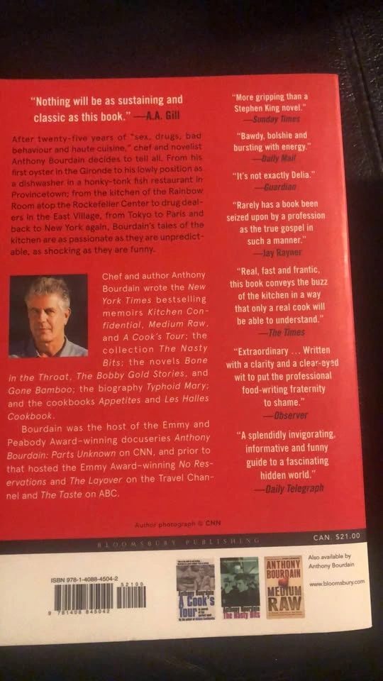 ⚽️ Kitchen Confidential by Anthony Bourdain - photo 2