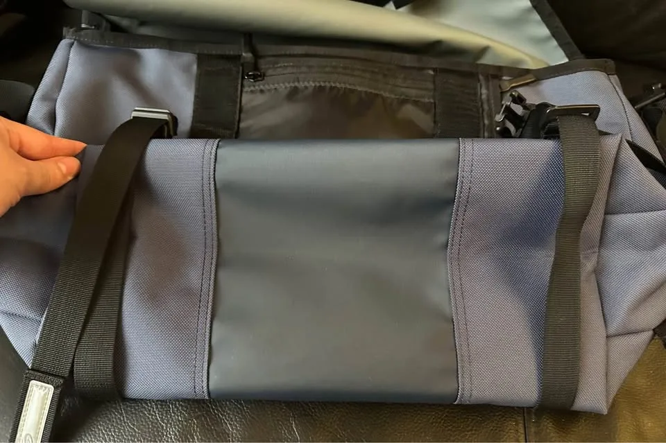 Timbuk2 Messenger / Laptop Bag, Dark Blue, NWT Brand New image indicator(4)