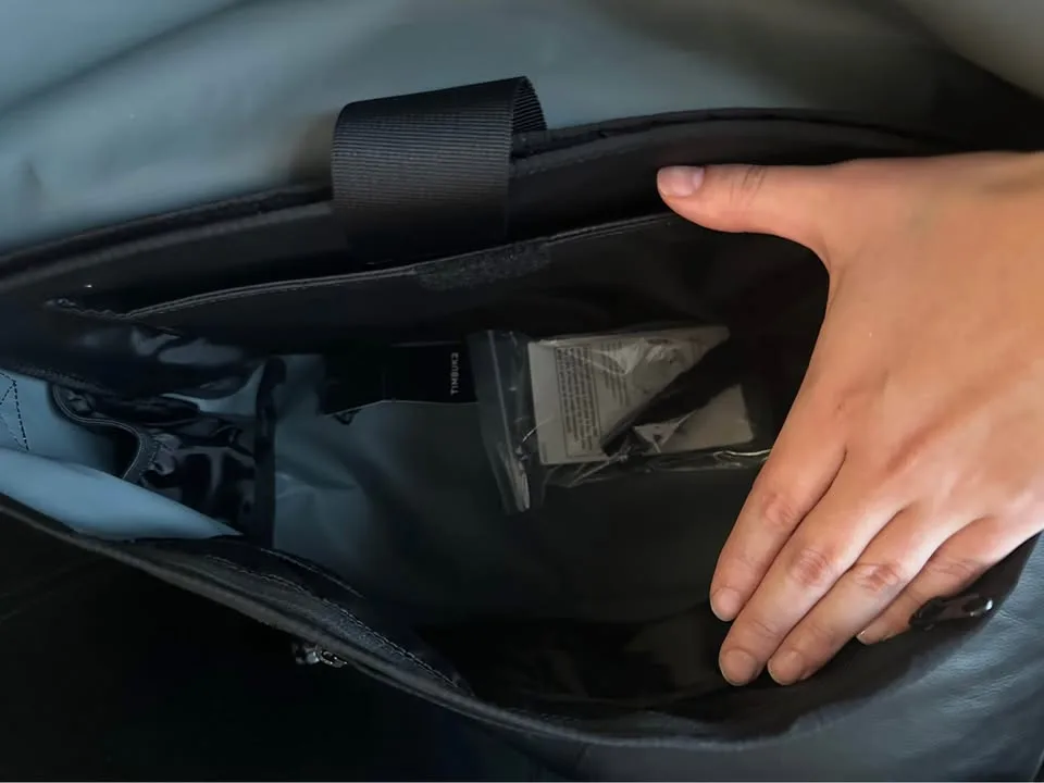 Timbuk2 Messenger / Laptop Bag, Dark Blue, NWT Brand New image indicator(5)