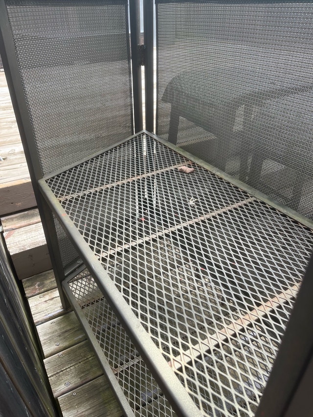 outdoor bar with stools - photo 3