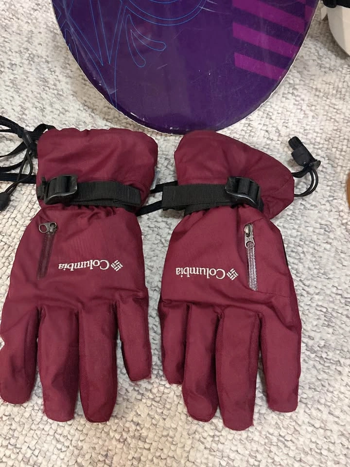 Complete Snowboard Starter Package – Board, Boots, Helmet, Goggl - photo 4