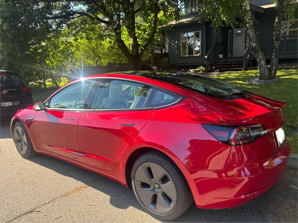 2022 Tesla Model 3 - photo 2