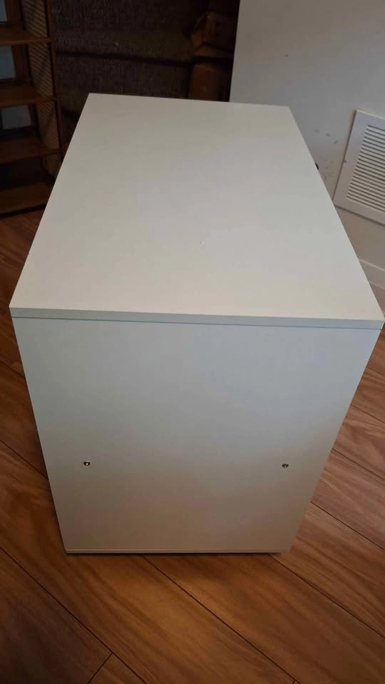White lockable storage cabinet, shelf 36x60x56cm ⚽️ - photo 2