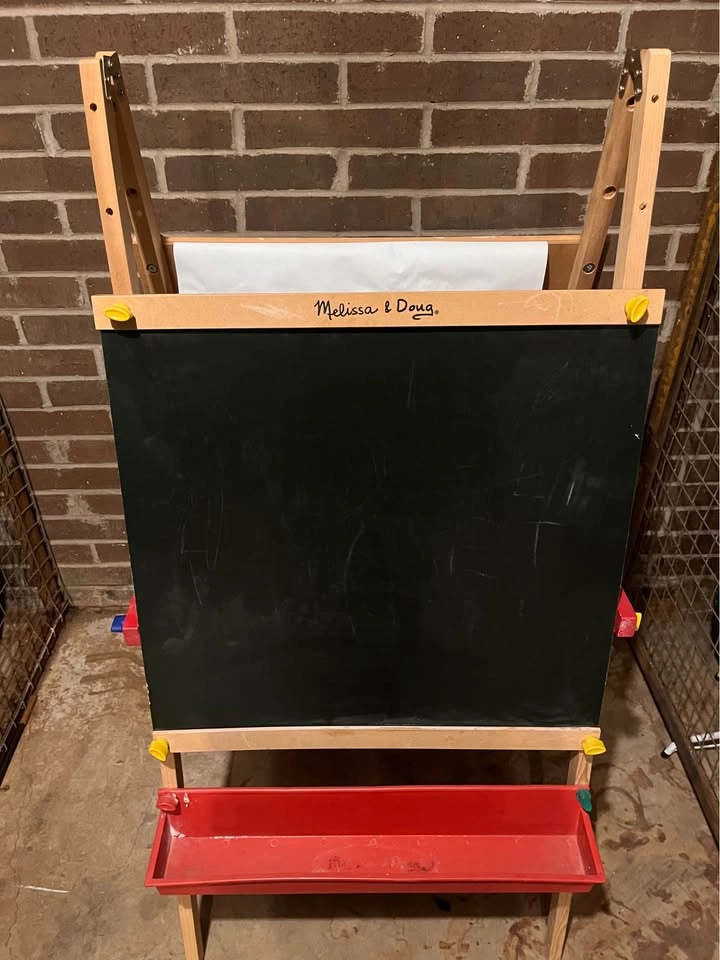 Melissa & Doug Art Easel with Chalkboard and Whiteboard - photo 3