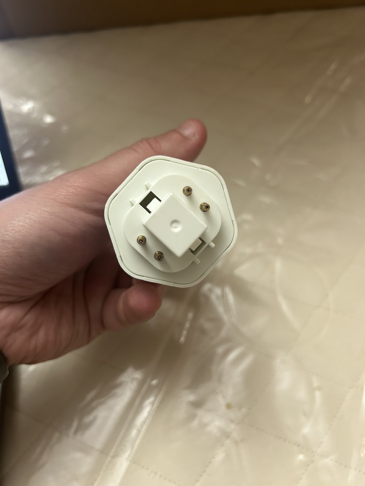 Sylvania 21104 38W 3500K Compact Fluorescent, 118-120V - photo 2